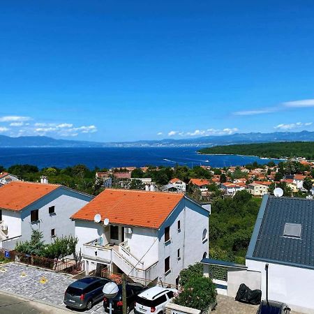 Guarda la vita Njivice Exterior foto